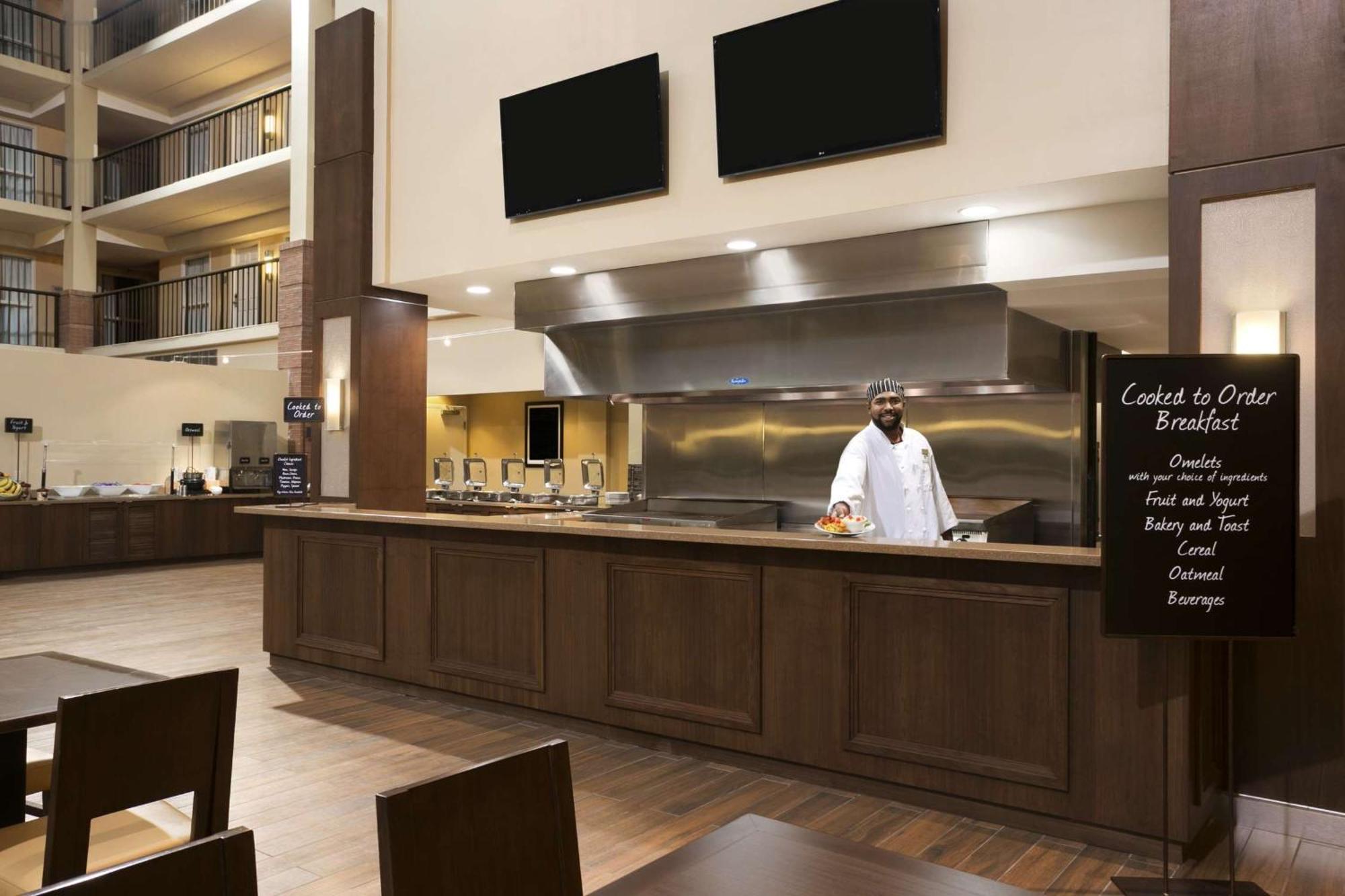 Embassy Suites Cleveland - Beachwood Zewnętrze zdjęcie