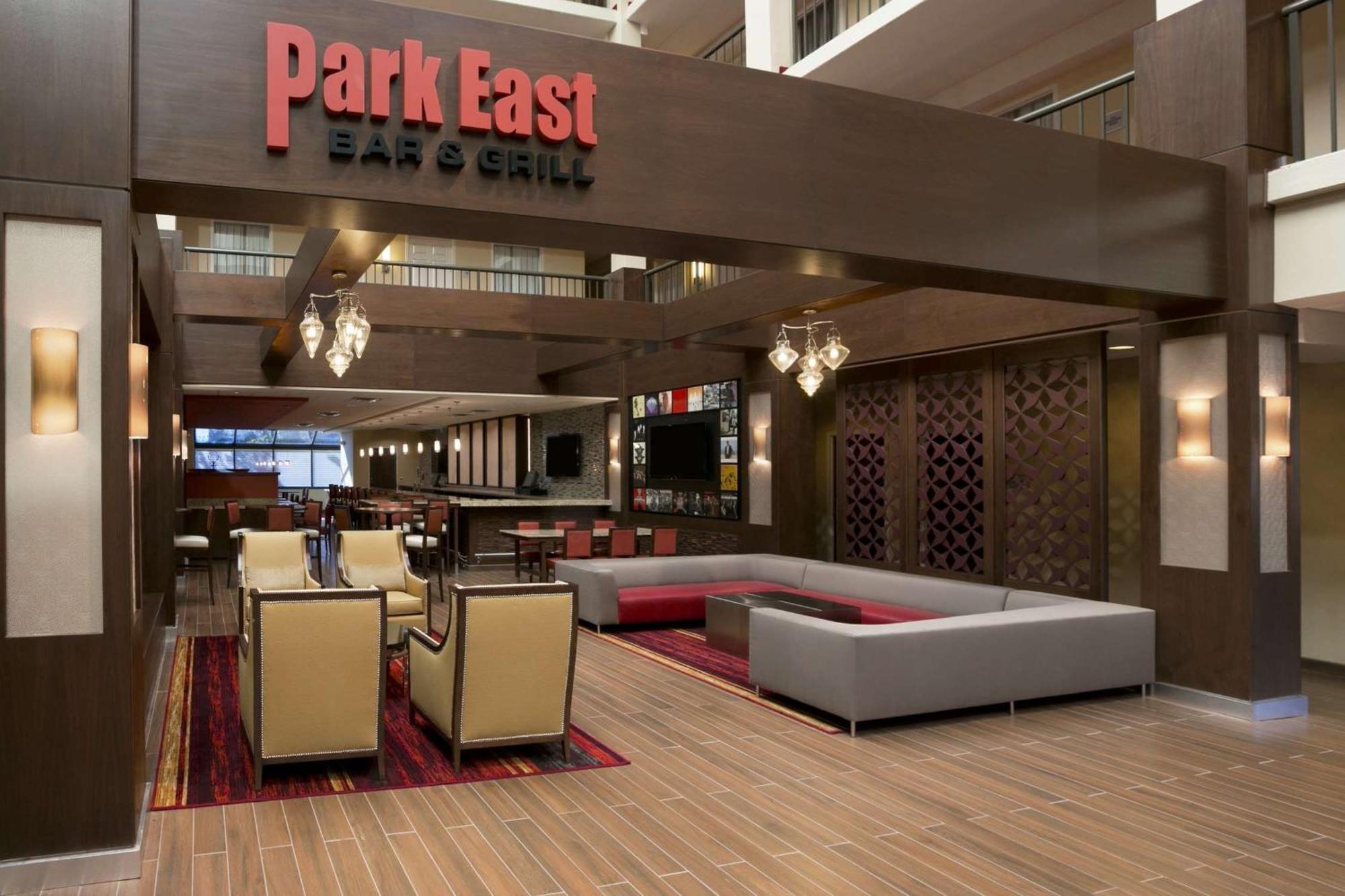 Embassy Suites Cleveland - Beachwood Zewnętrze zdjęcie