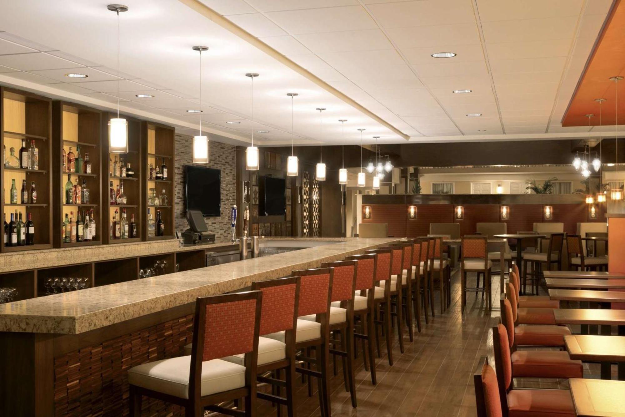 Embassy Suites Cleveland - Beachwood Zewnętrze zdjęcie