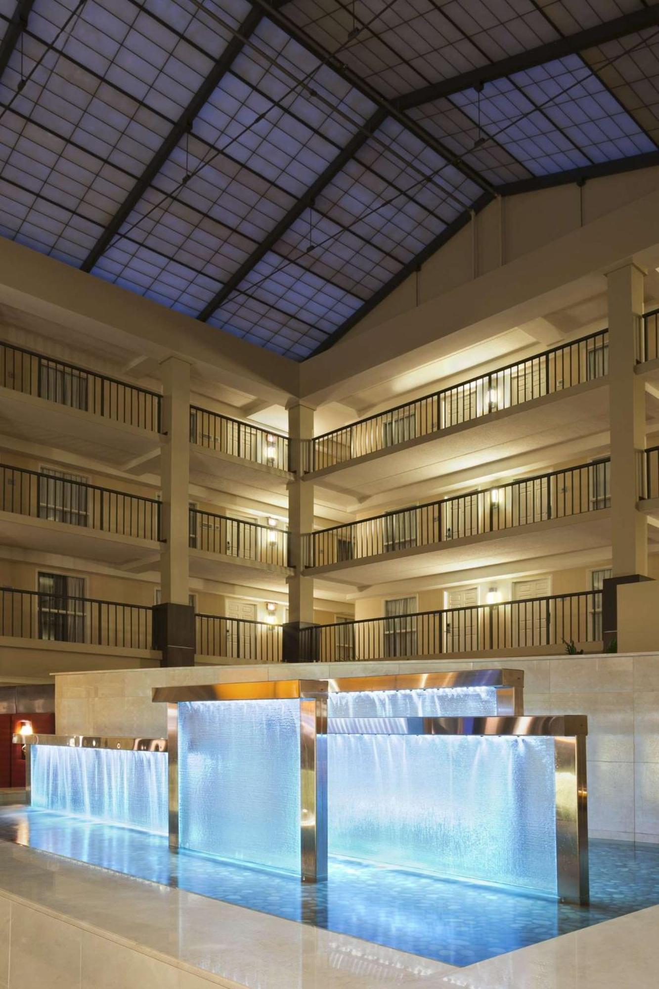 Embassy Suites Cleveland - Beachwood Zewnętrze zdjęcie
