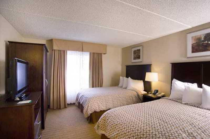Embassy Suites Cleveland - Beachwood Zewnętrze zdjęcie