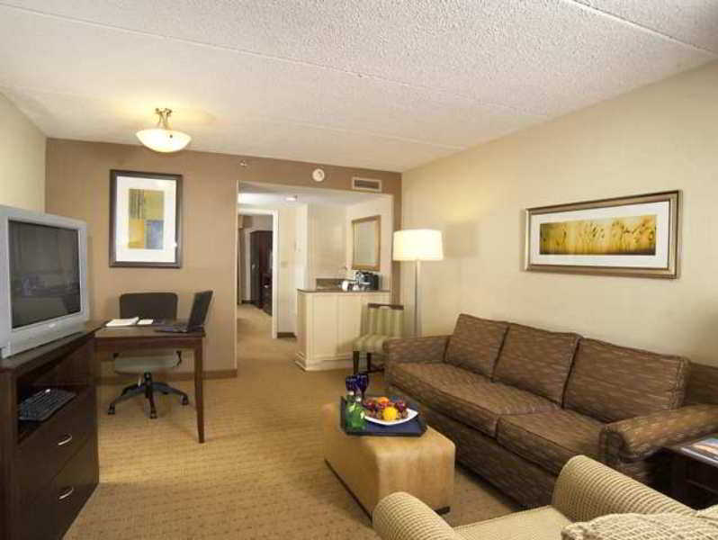 Embassy Suites Cleveland - Beachwood Pokój zdjęcie